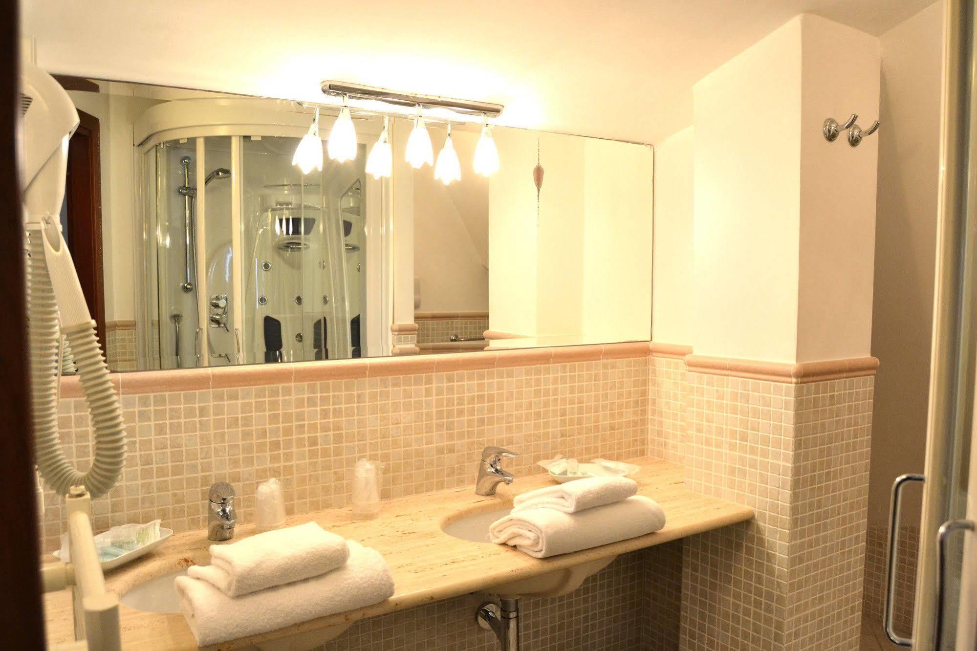 Hotel Corallo 3*